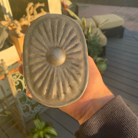 Free shipping! Vintage Silver Metal Box ~Grape & Vine Design~ - Picture 4 of 10